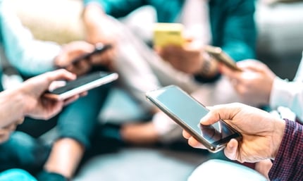 smartphone people-1