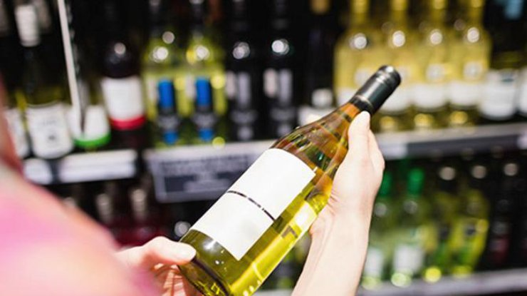 Крупные торговые сети не поддержали легализацию онлайн-продаж алкоголя