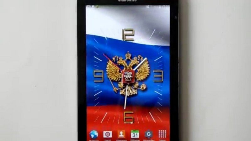 Основатель НКК вкладывает миллиарды в российские смартфоны