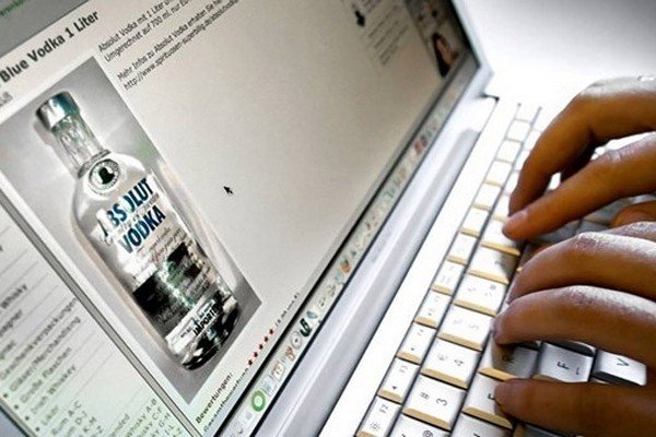 Онлайн-магазинам разрешат продажу спиртного через интернет, но только по лицензии с 