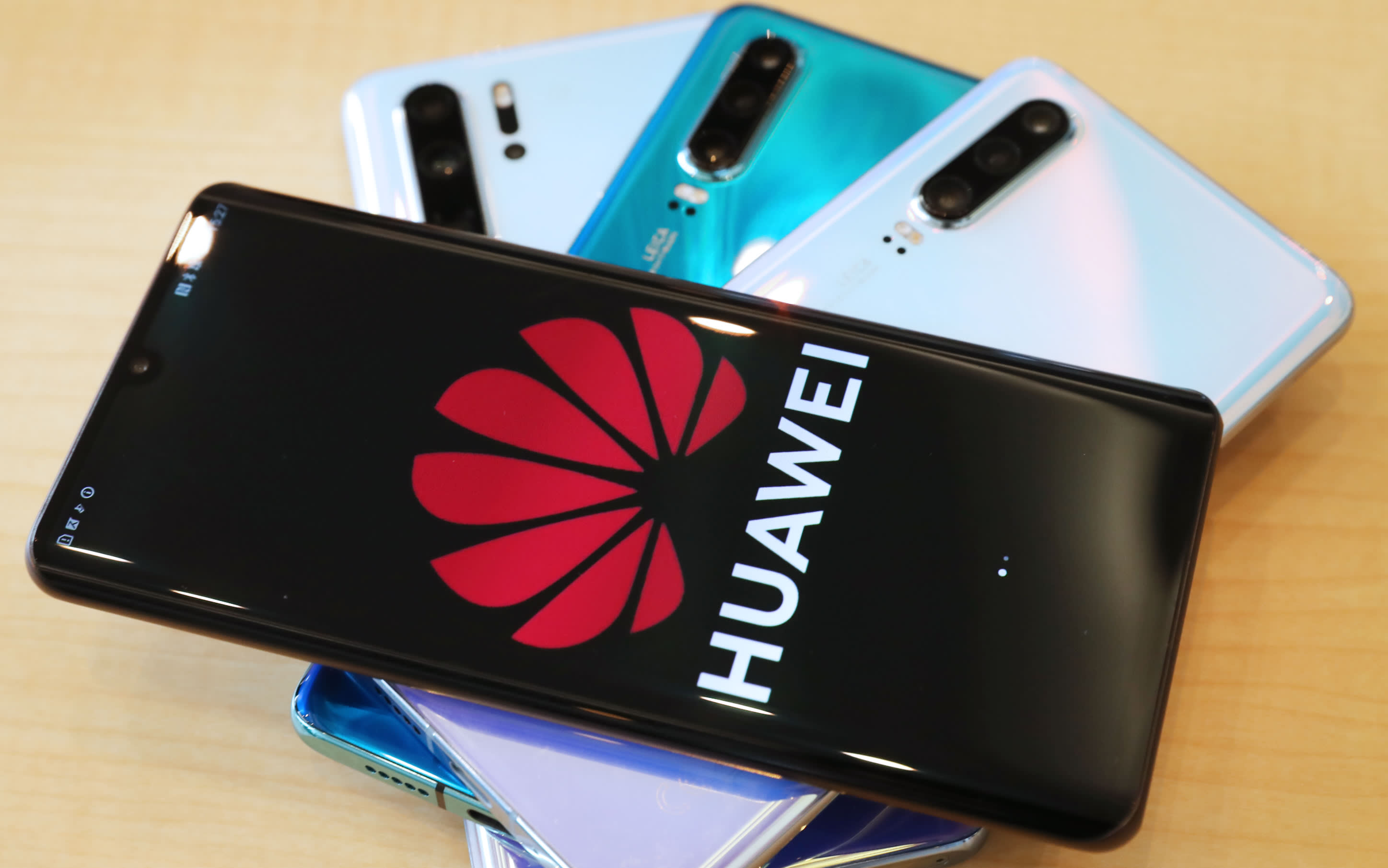 Huawei может окончательно покинуть Россию