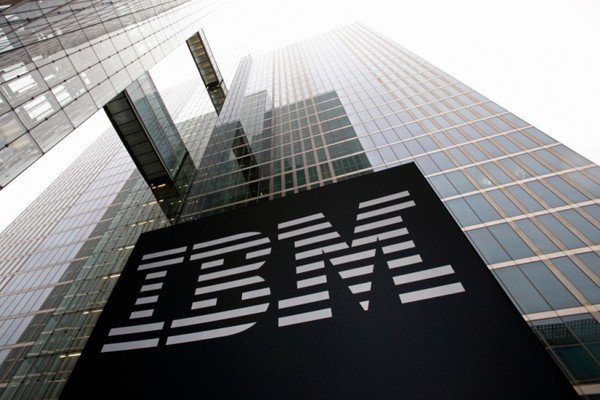За десять лет количество работников в IBM уменьшилось на 35%