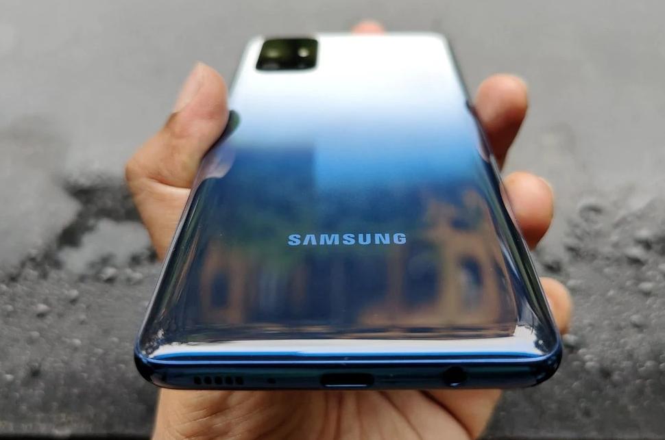 Часть ввозимых по параллельному импорту смартфонов Samsung нельзя активировать в России