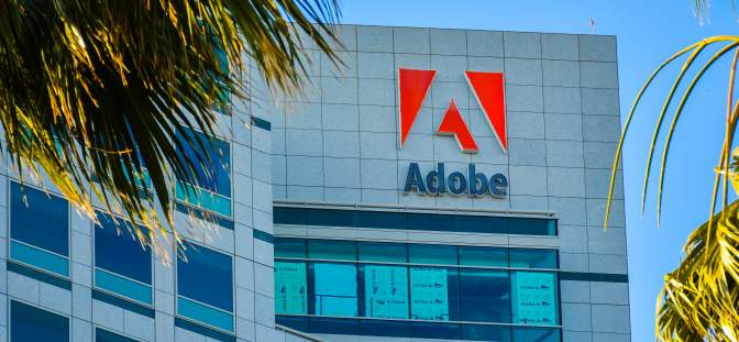 Использование старых версий программ Adobe теперь против закона