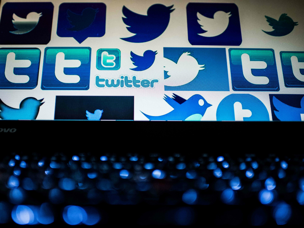 Twitter разрешил ограничивать ответы на твиты всем пользователям