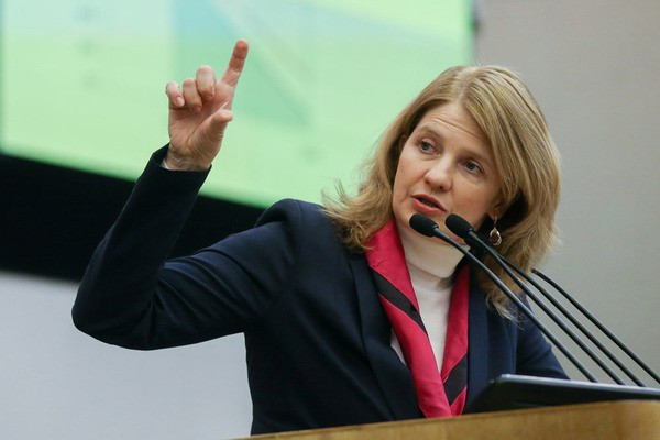 В новой Конституции ИТ и данные станут делом государства