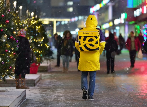 «Яндекс.Еда» отменила бесплатную доставку