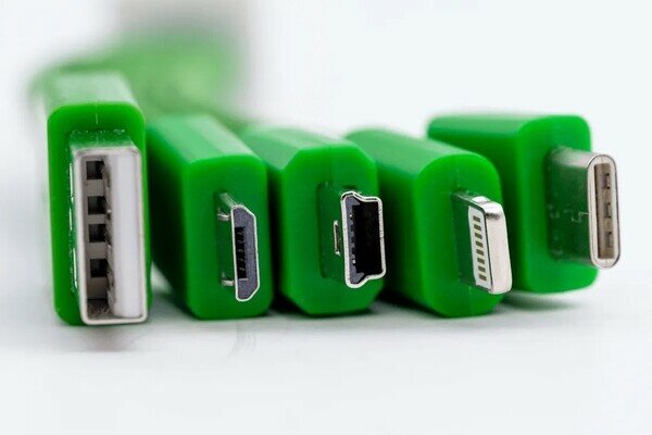 В Евросоюзе вот-вот договорятся о едином разъеме для зарядки