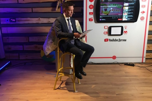 Константин Носков принял участие в онлайн-чтениях сказок «От мала до велика»