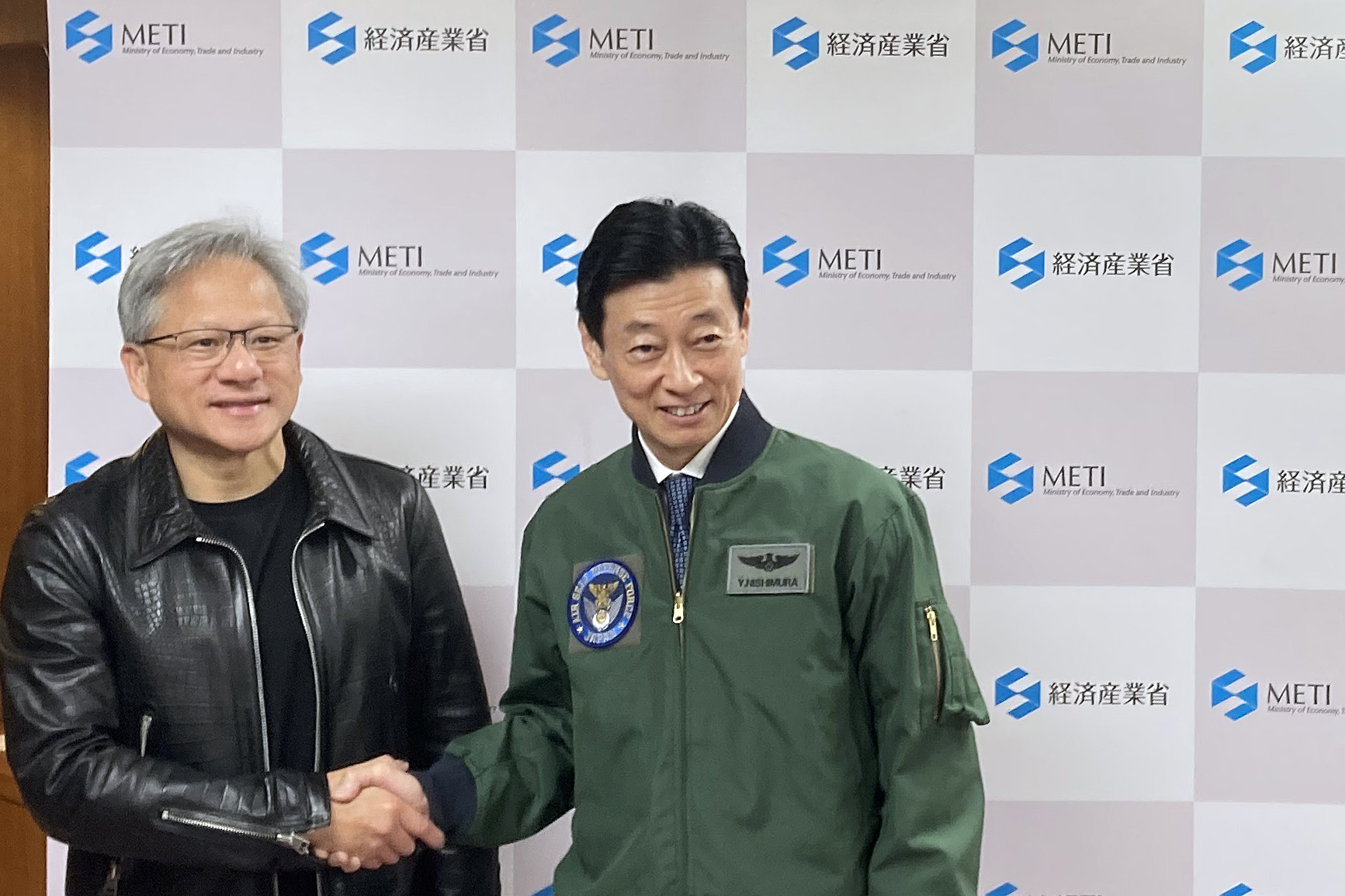 Nvidia хочет запустить в Японии сеть заводов по производству чипов для ИИ