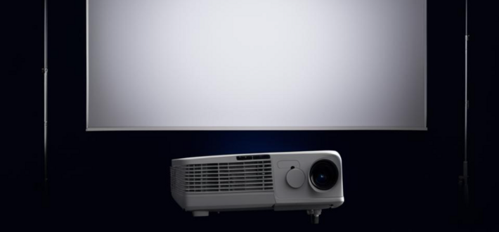 В феврале российский рынок проекторов пошёл на поправку