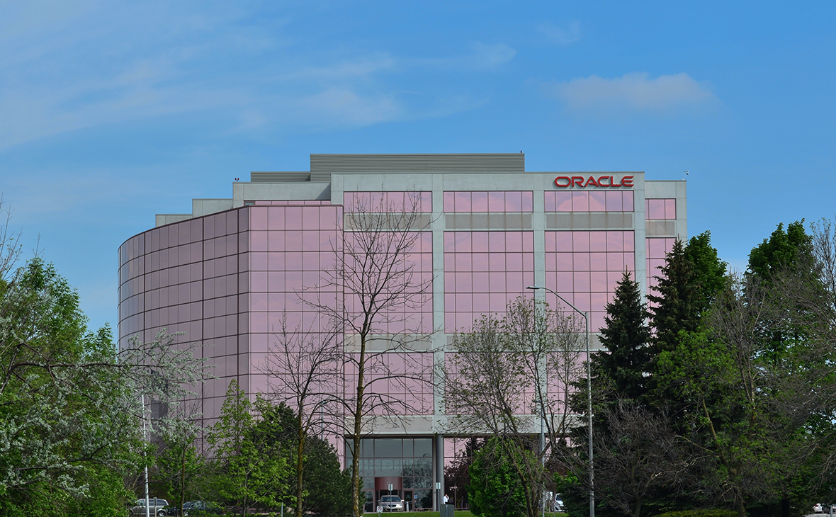 Российские организации требуют в Арбитражном суде Москвы более 900 млн рублей от Oracle