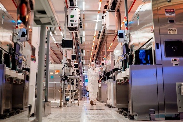 Intel планирует увеличить выпуск серверных процессоров