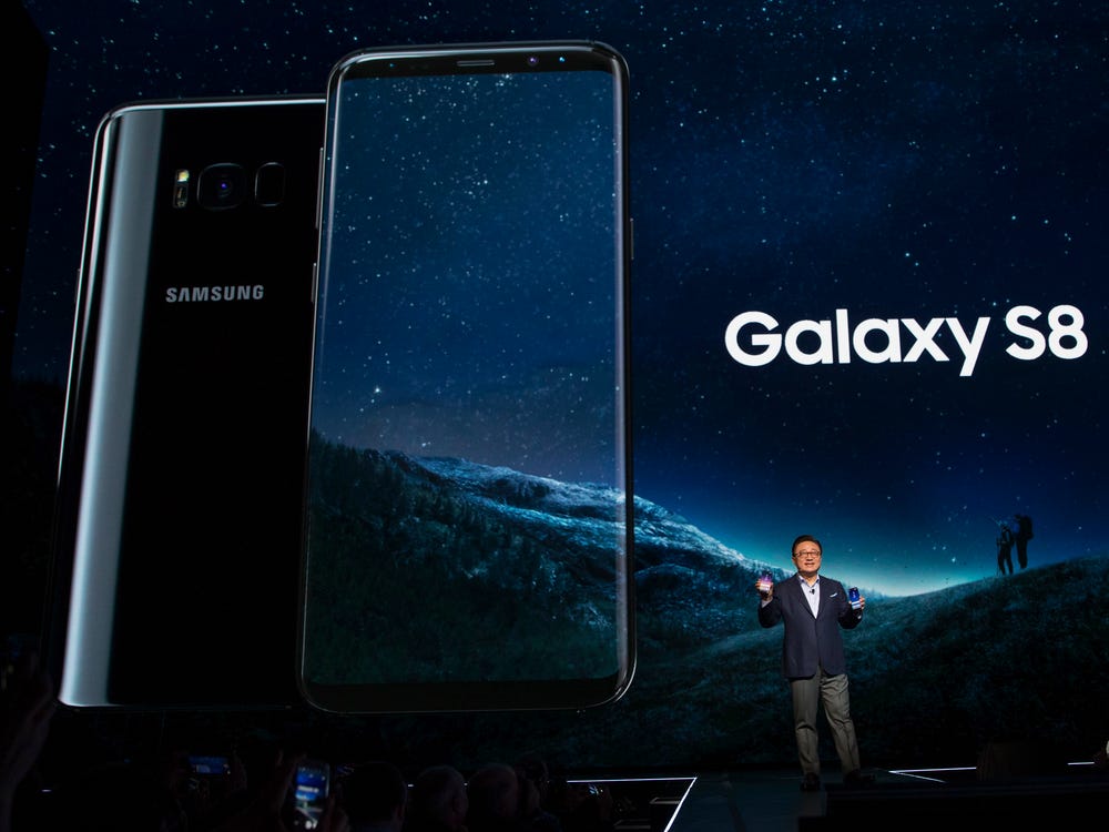 Samsung полностью прекратила поддержку своих флагманов S8 и S8+
