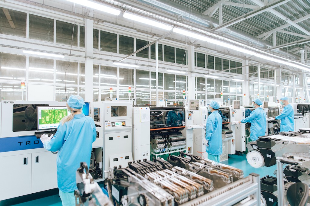 «Аквариус» выпустит отечественные мобильные устройства до конца года