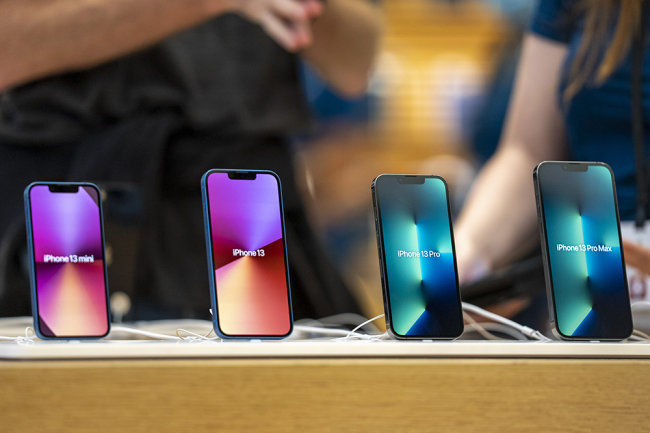 Спрос на новые iPhone оказался ниже, чем ожидалось