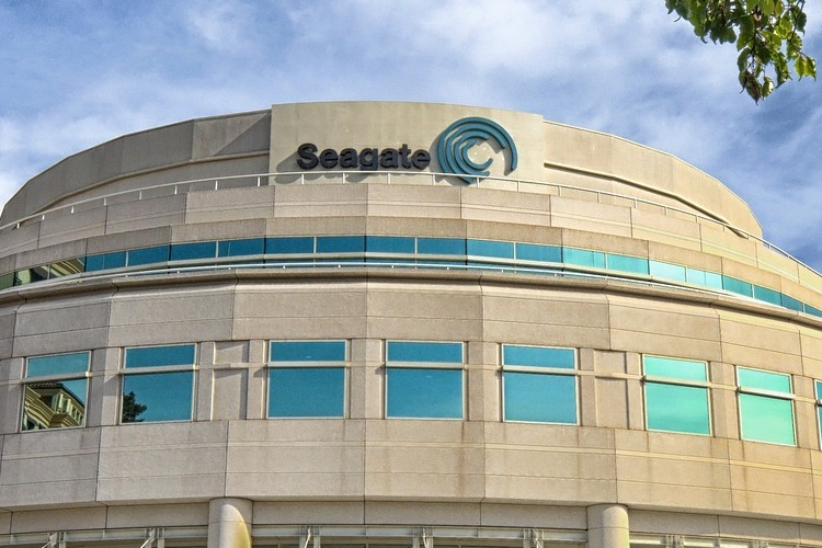 Seagate собирается уволить 8% своего штата в ближайшие несколько месяцев