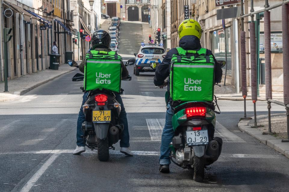 Uber впервые заработал на доставке еды больше, чем на перевозке пассажиров