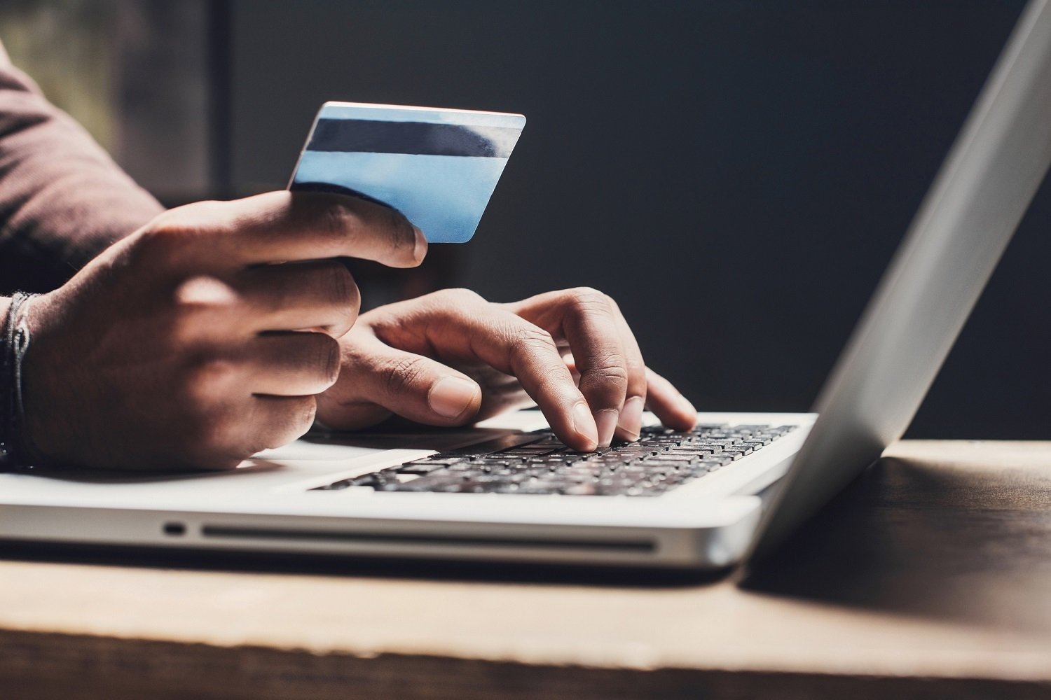 Интернет-магазины опасаются падения продаж из-за законопроекта о защите персональных данных